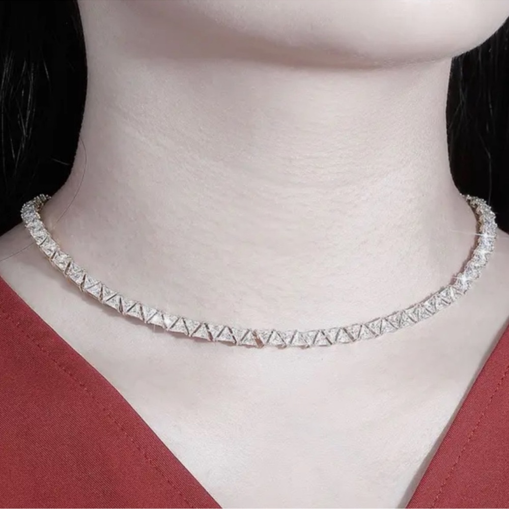 18k 60ct Trillion Tennis Necklace - Picture 3 of 16